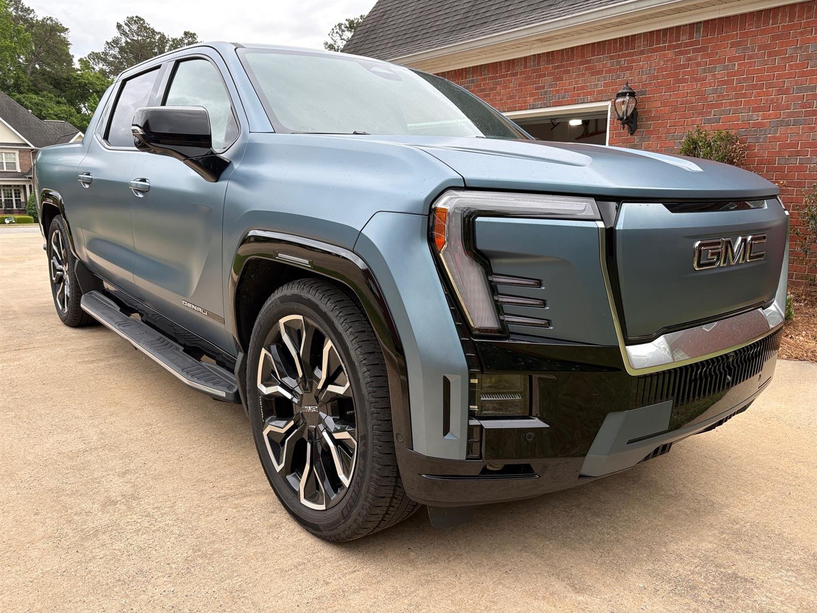 Used 2025 GMC Sierra EV Denali with VIN 1GT40LEL3SU410390 for sale in Perry, GA