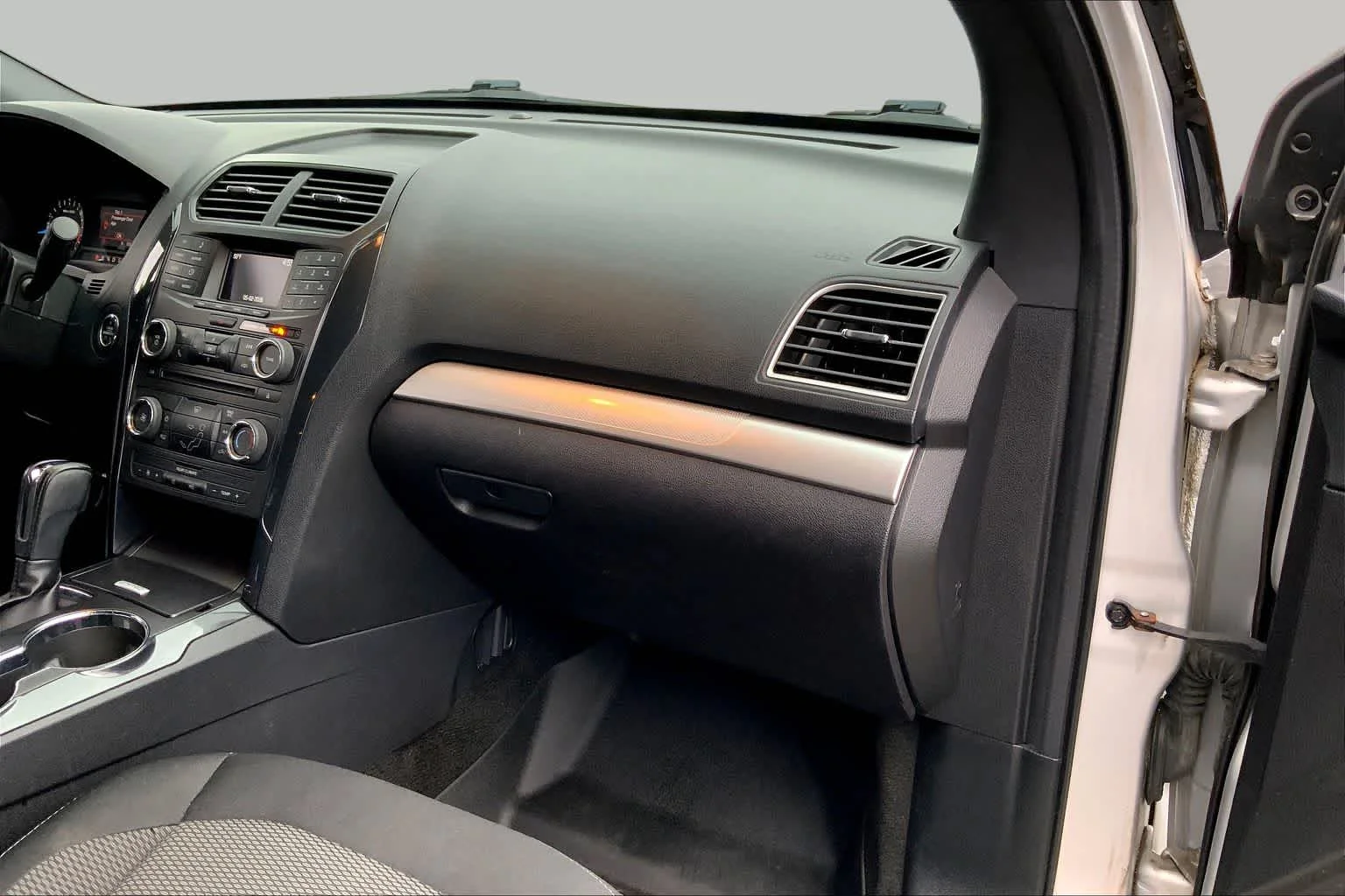Used 2017 Ingot Silver Metallic Ford XLT image 19