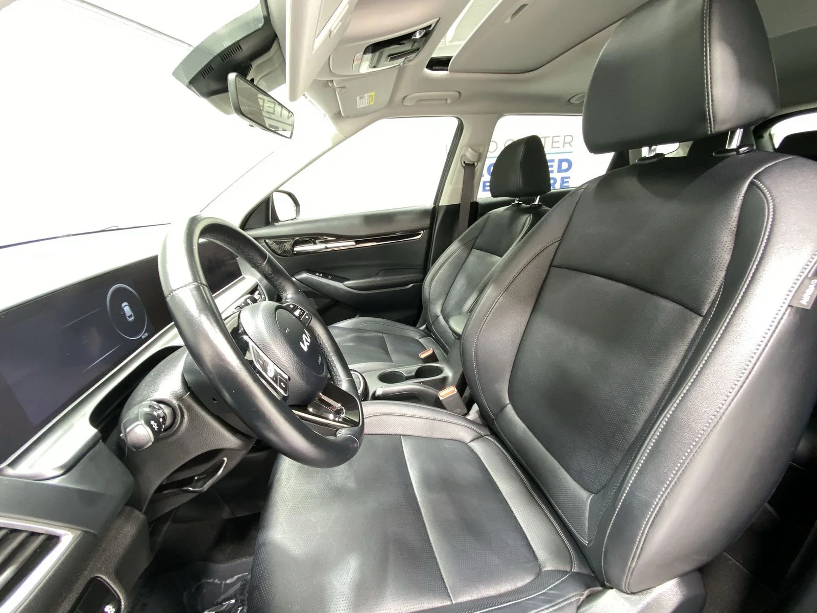 2024 Kia Seltos EX - Photo 11