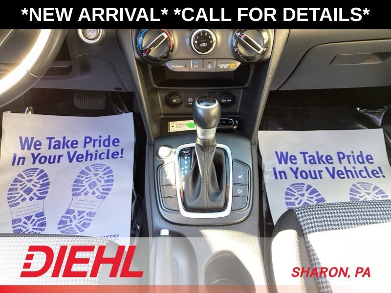 Used 2020 White Hyundai SEL Plus image 28