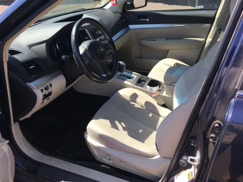 Used 2013 Blue Subaru 2.5i Premium image 4