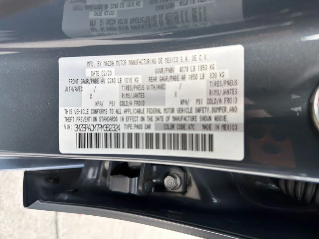 2023 Mazda Mazda3 Carbon Edition - Photo 34