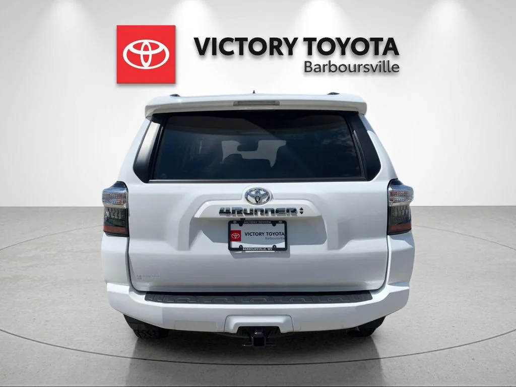 Used 2023 White Toyota SR5 Premium image 4