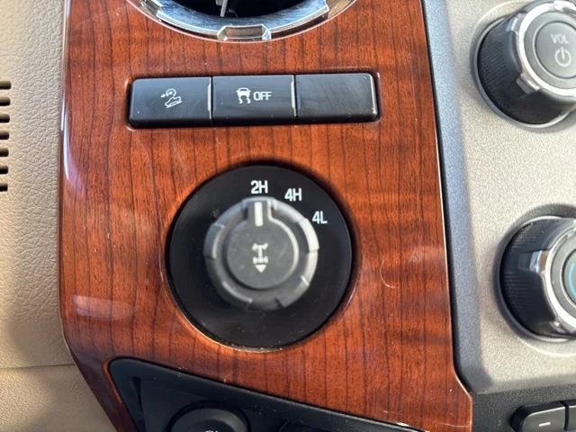 Used 2016 Green Ford King Ranch image 22