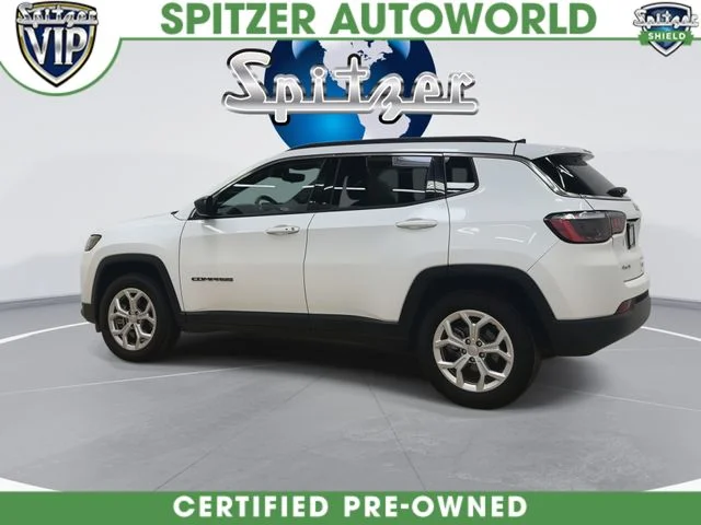 Used 2024 White Jeep Latitude image 8