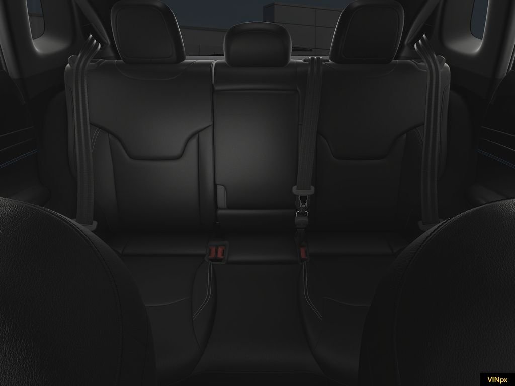 New 2026 Diamond Black Crystal Pearl-Coat Exterior Paint Jeep Limited image 17