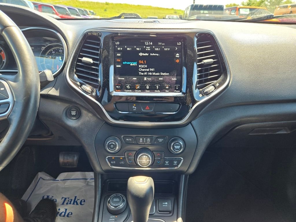Used 2019 Red Jeep Limited image 23