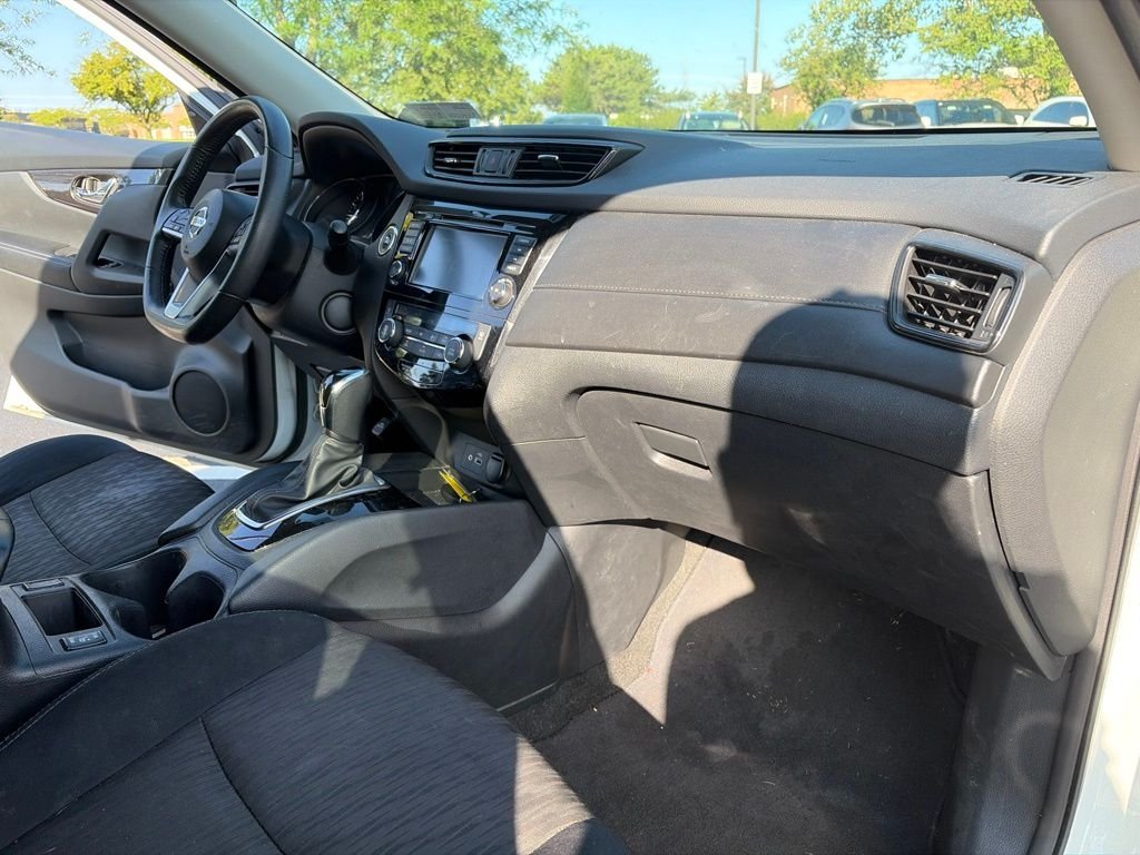 Used 2019 Pearl White Nissan SV image 26
