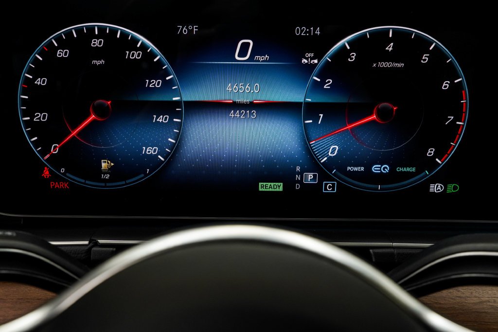 Used 2023 White Mercedes-Benz GLS 450 image 40