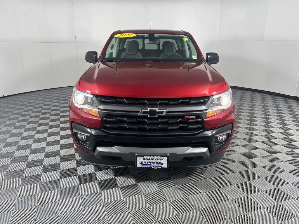 Used 2021 Cherry Red Chevrolet Z71 image 18