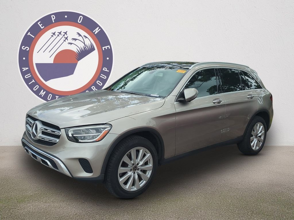 Used 2020  Mercedes-Benz GLC 300 image 2