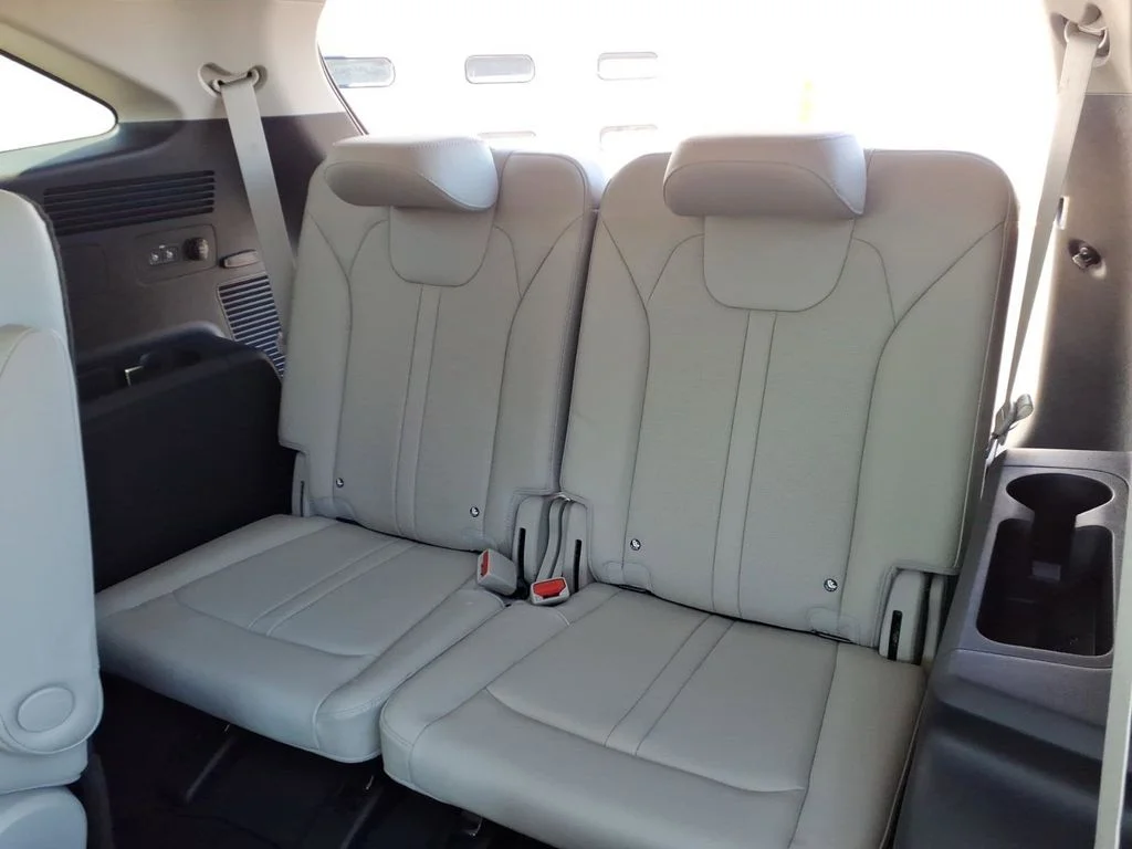 Used 2025 Black Kia EX image 31