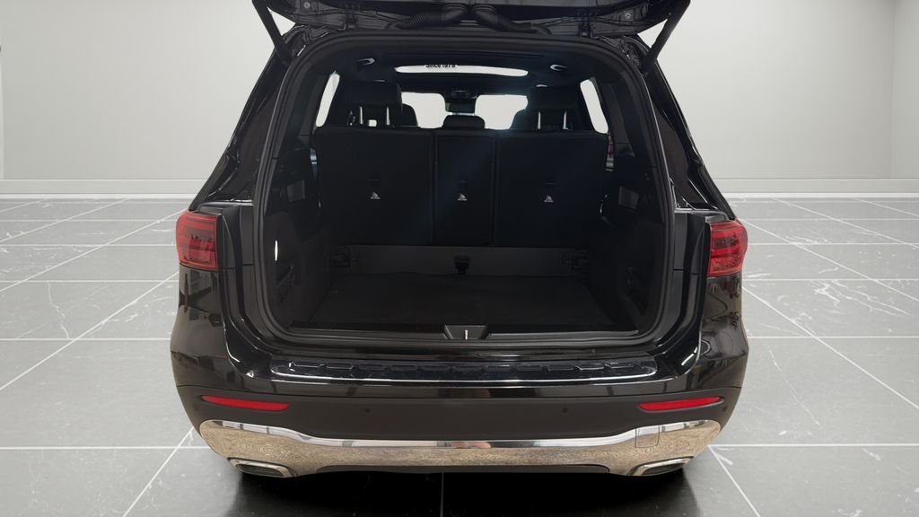 Used 2025 Black Mercedes-Benz GLB 250 image 15