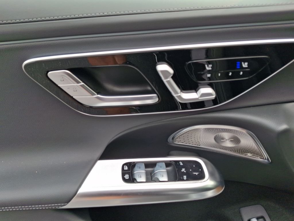 New 2026 Black Mercedes-Benz E 450 image 12