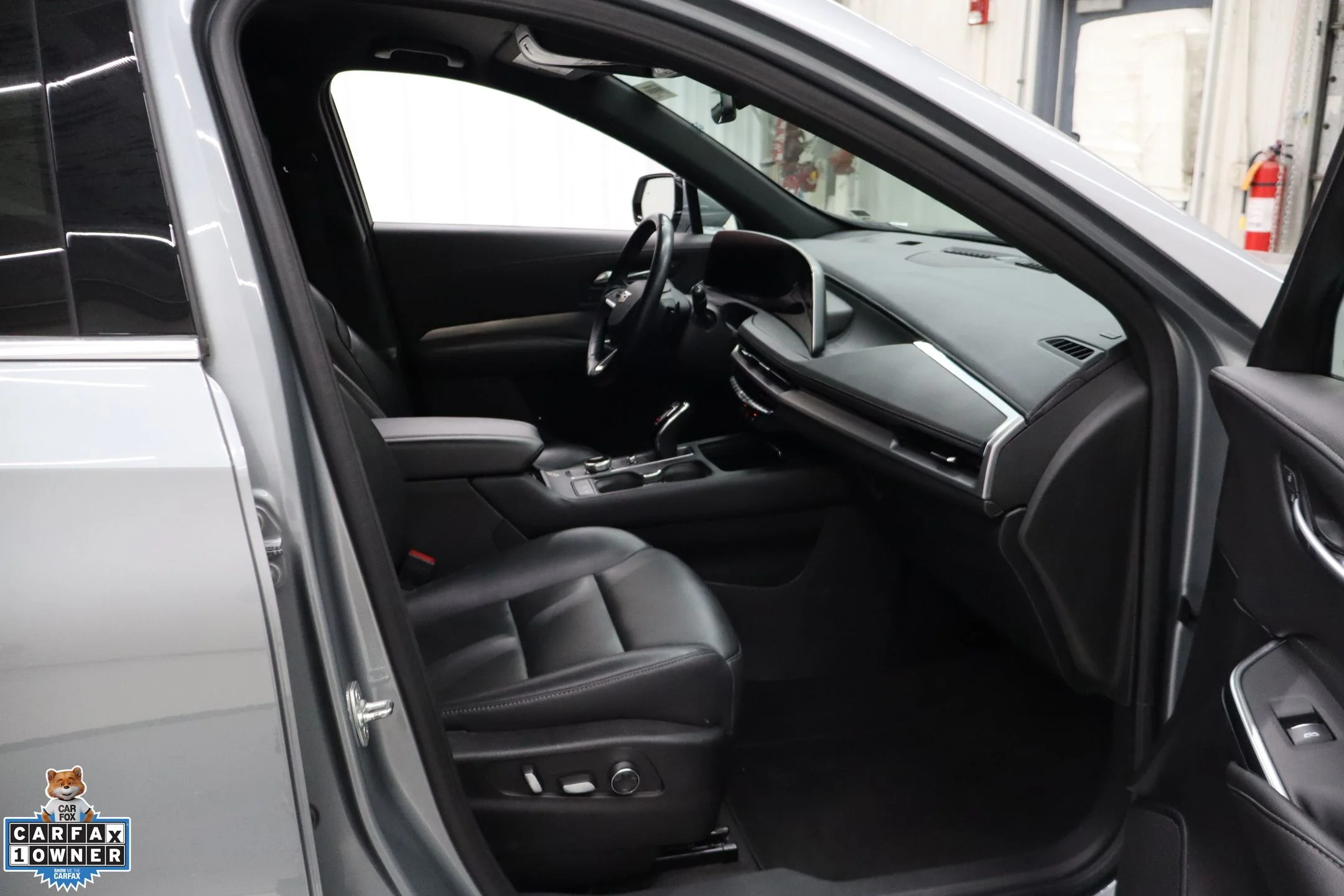 Used 2025 Silver Cadillac Premium Luxury image 29