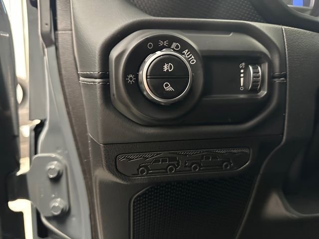 New 2026 Anvil Clear-Coat Exterior Paint Jeep Mojave image 22