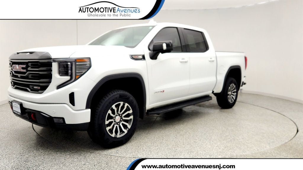 2023 GMC Sierra 1500 AT4