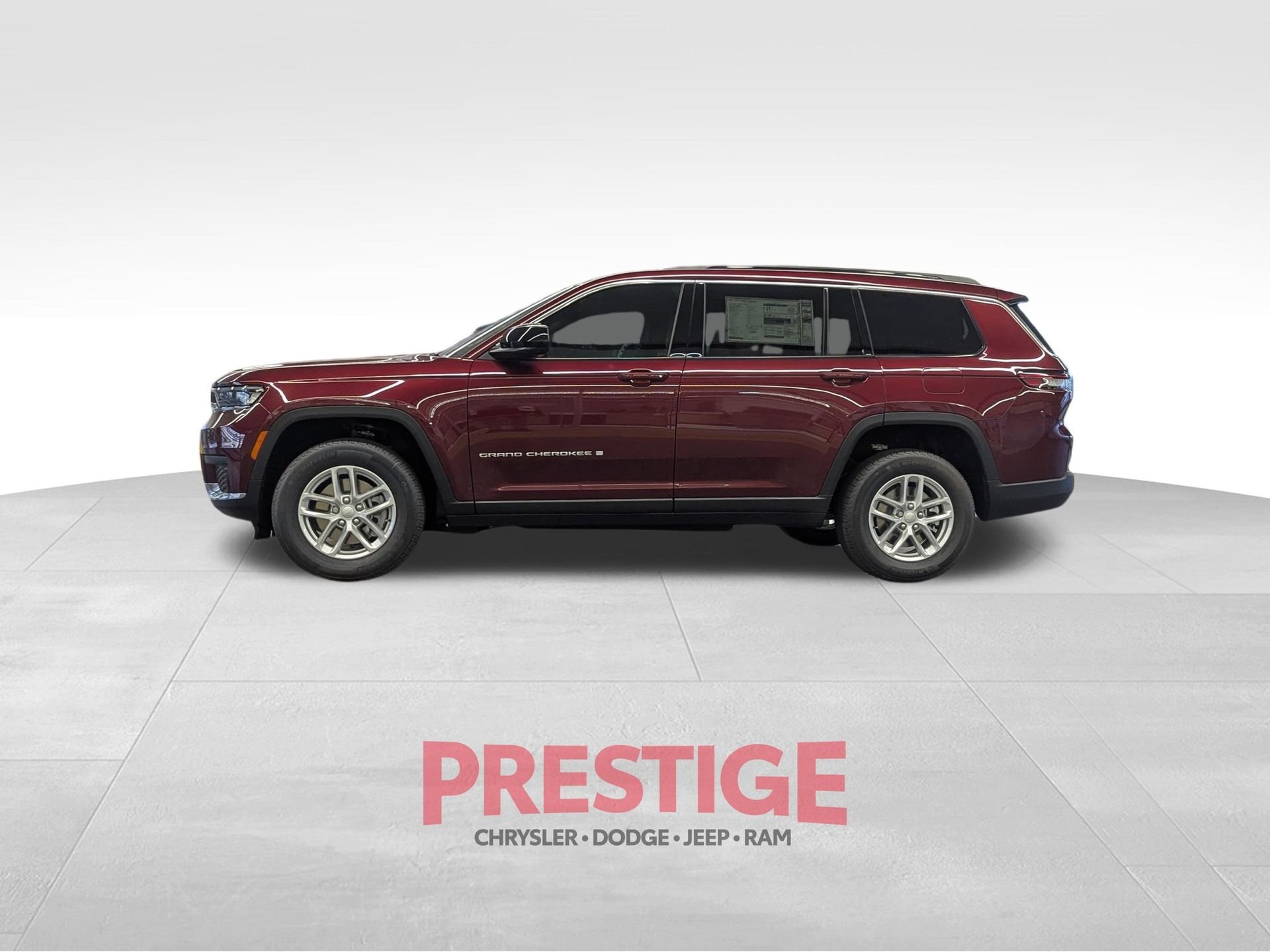 New 2026 Velvet Red Pearl-Coat Exterior Paint Jeep Laredo image 10