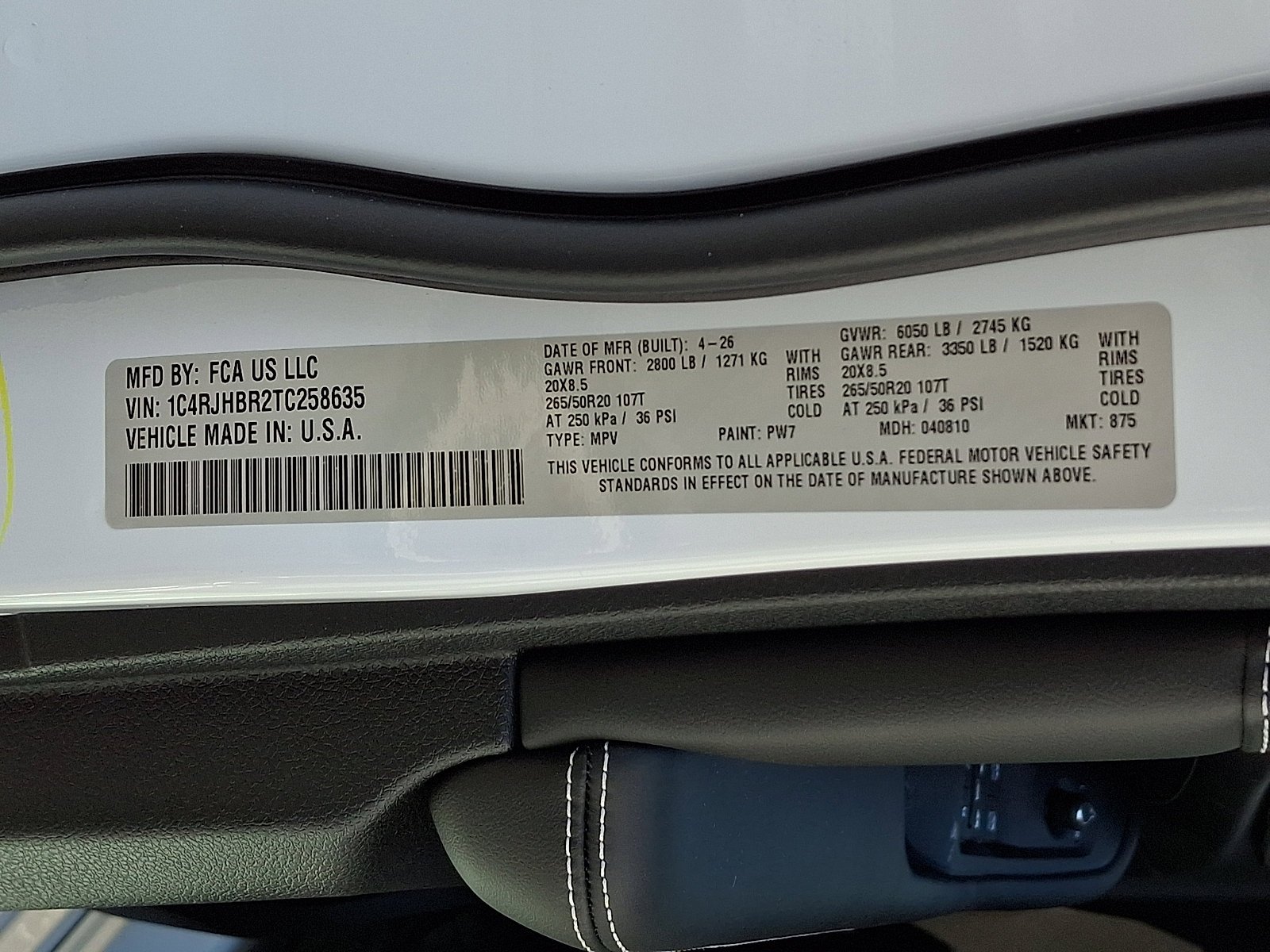 New 2026 Bright White Clear-Coat Exterior Paint Jeep Limited Reserve image 18