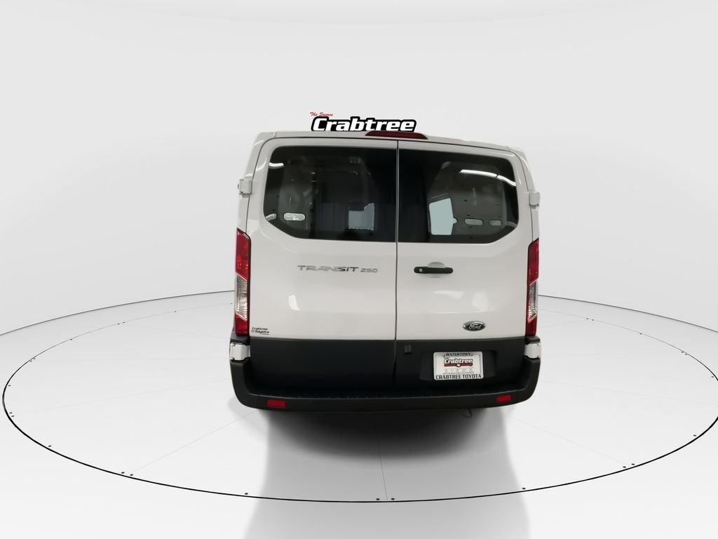 Used 2025 White Ford Base image 7