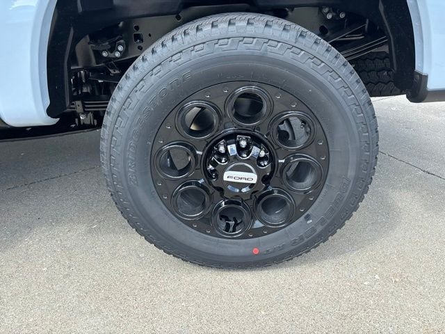 New 2026 Glacier Gray Metallic Tri-Coat Ford F-350® Lariat® image 10