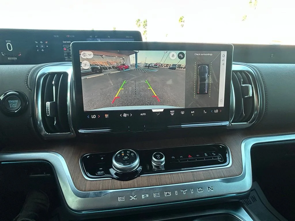 New 2027 Star White Metallic Tri-Coat Ford King Ranch® image 17