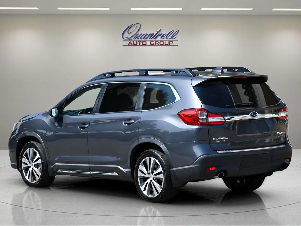 Used 2020 Magnetite Gray Metallic Subaru Limited image 6