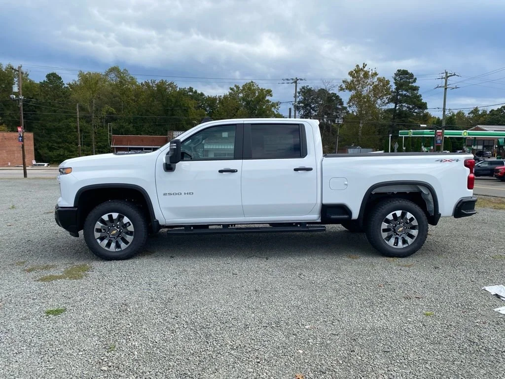 2026 Chevrolet Silverado 2500 HD Custom - Photo 6