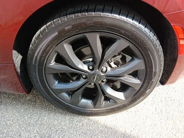 Used 2020 Red Chrysler Touring L Plus image 14