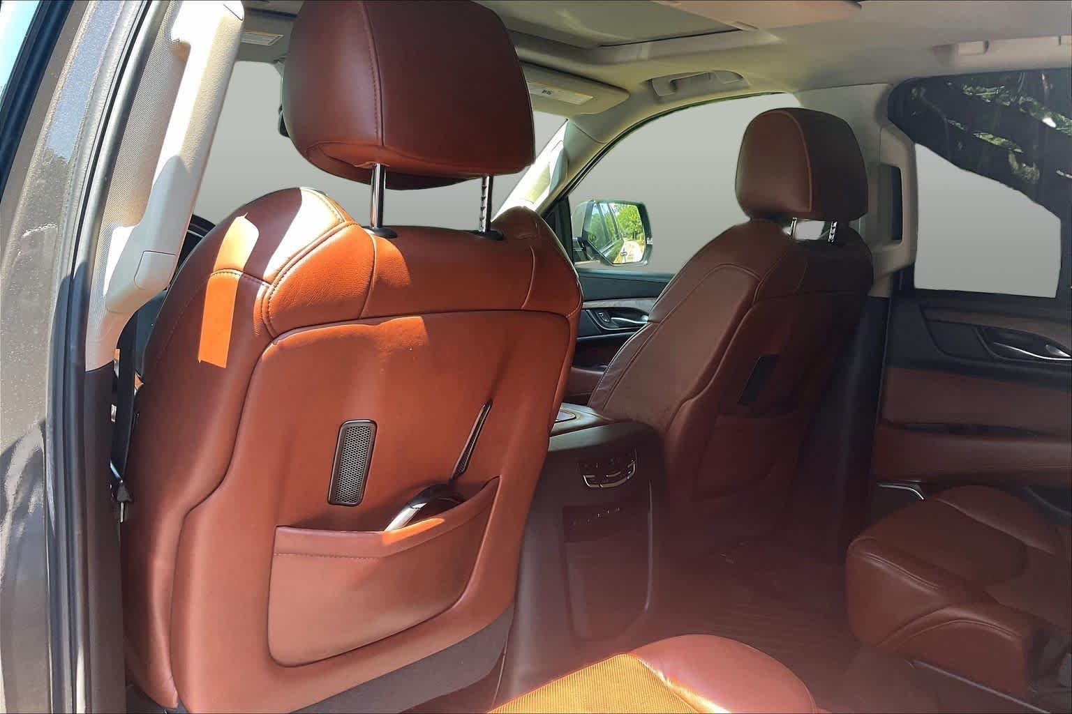 Used 2020 Dark Mocha Metallic Cadillac Premium Luxury image 21