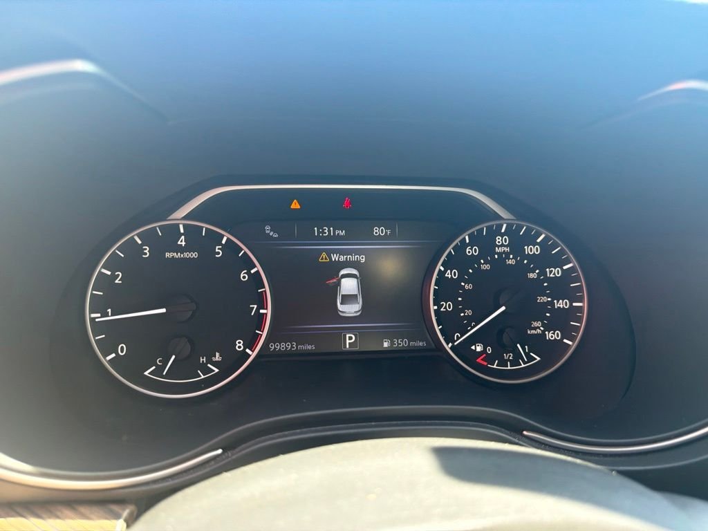 Used 2017 White Nissan Platinum image 14