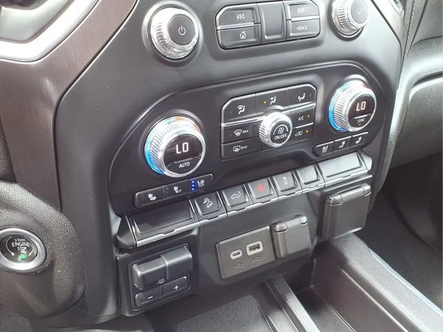Used 2022 Summit White GMC AT4 image 6