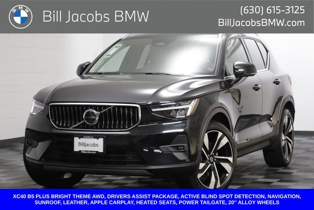 2023 Volvo XC40 B5 Plus Bright Theme