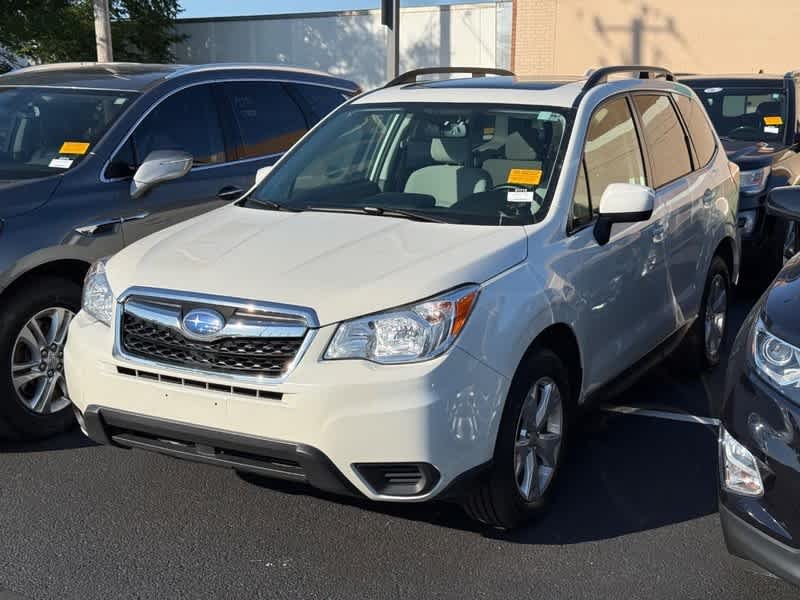 Used 2016 Crystal White Pearl Subaru 2.5i Premium image 2