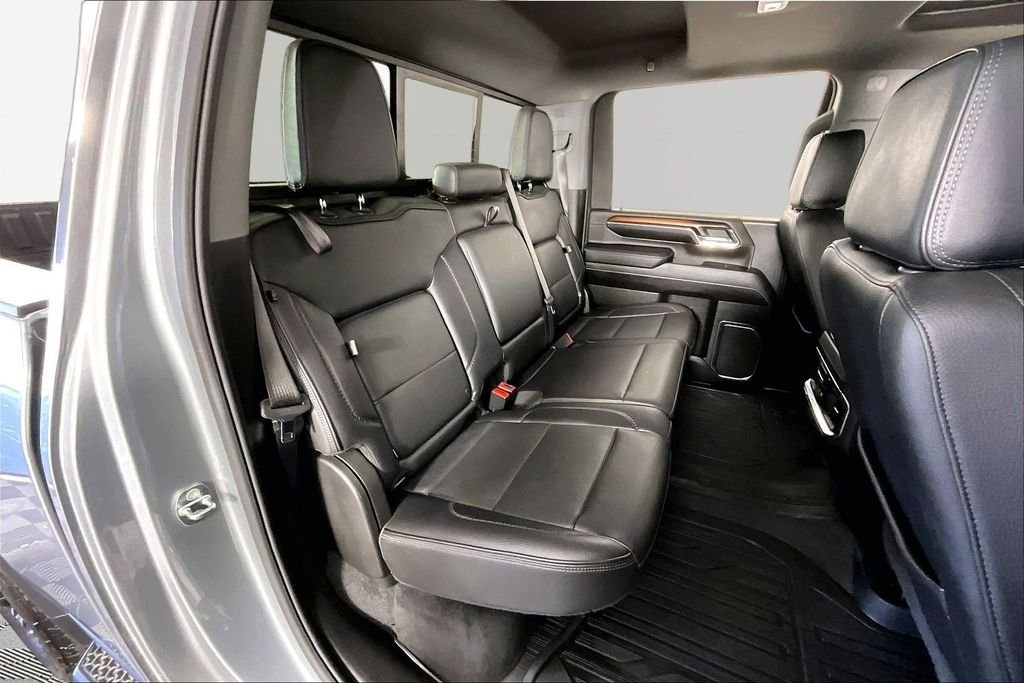 Used 2024 Silver GMC Denali image 25
