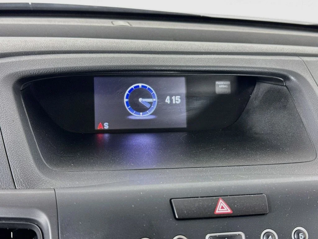 Used 2015 Alabaster Silver Metallic Honda LX image 15