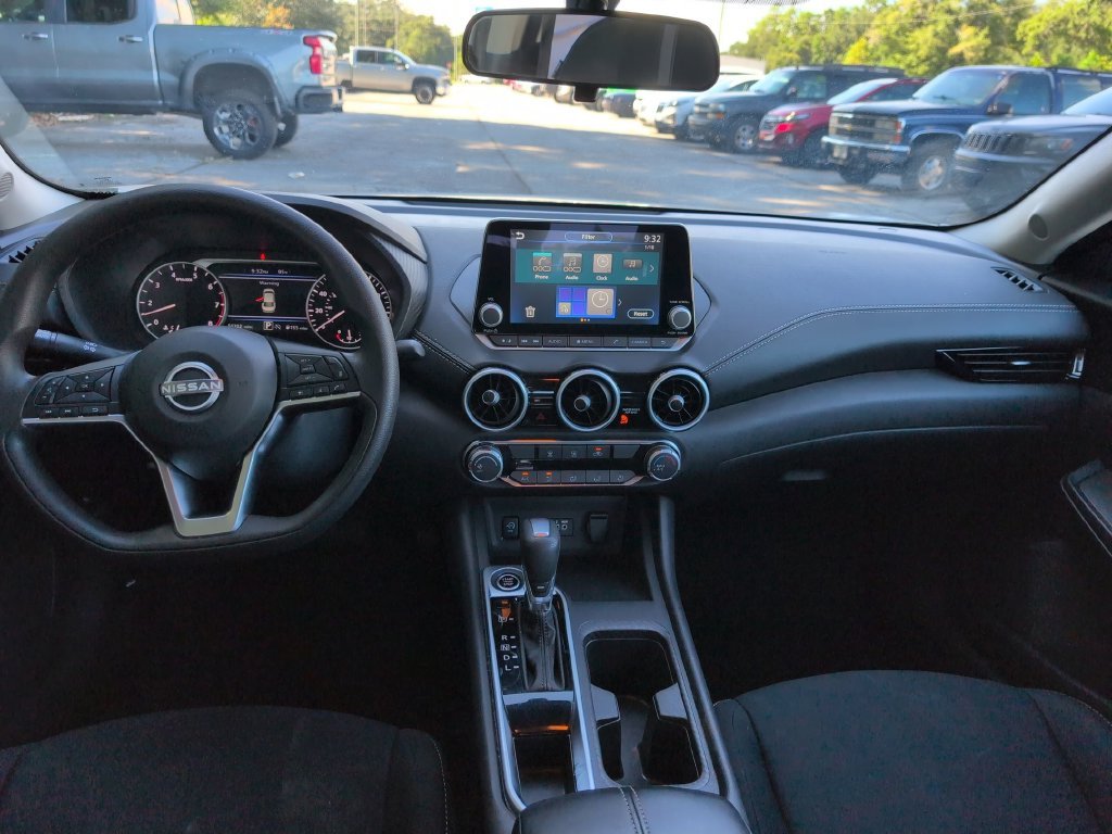 Used 2024 White Nissan SV image 29