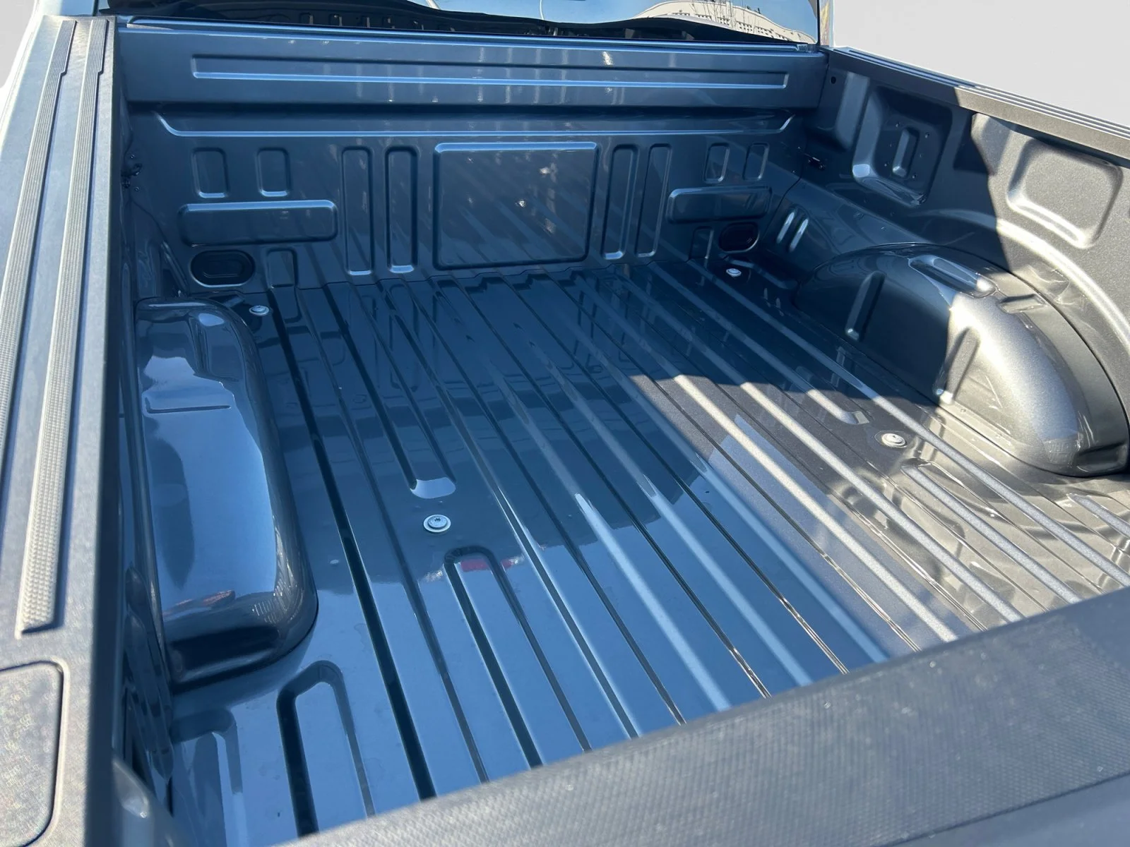 New 2026 Carbonized Grey Metallic Ford Lariat image 10