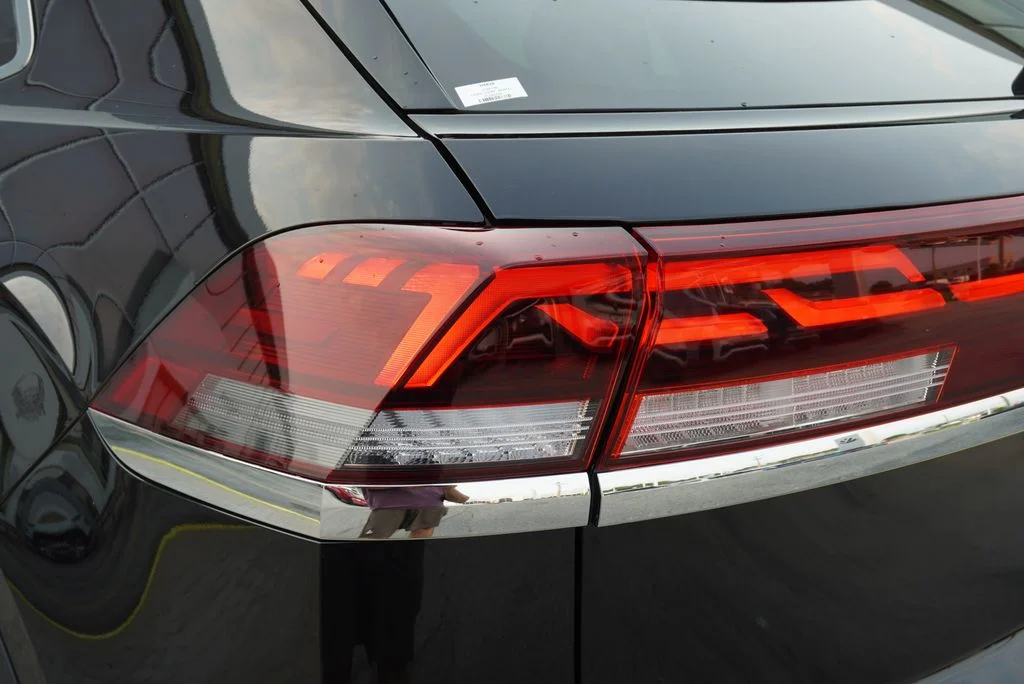 New 2026 Black Volkswagen 2.0T SEL Premium R-Line image 39