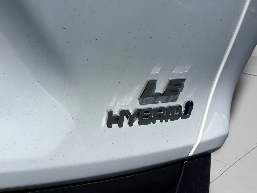 Used 2024 Ice Toyota LE image 8