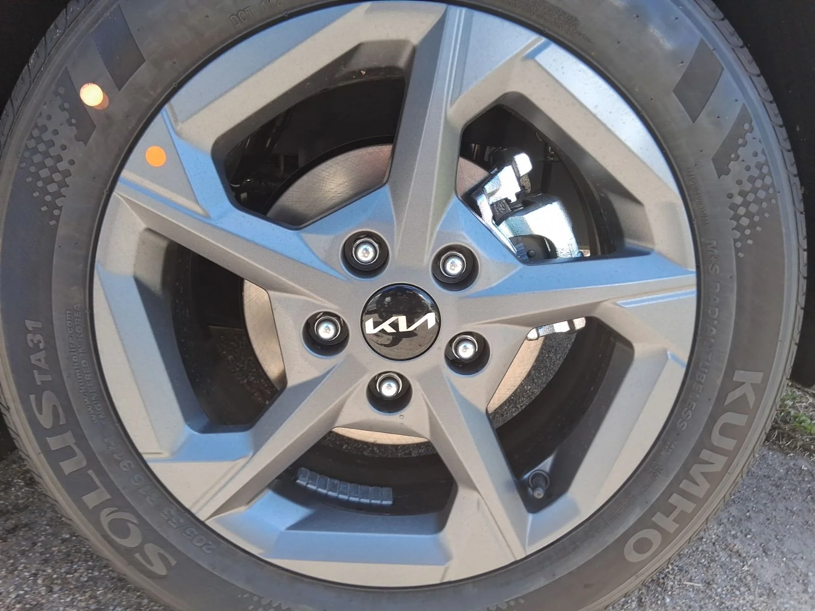 New 2026  Kia LXS image 21