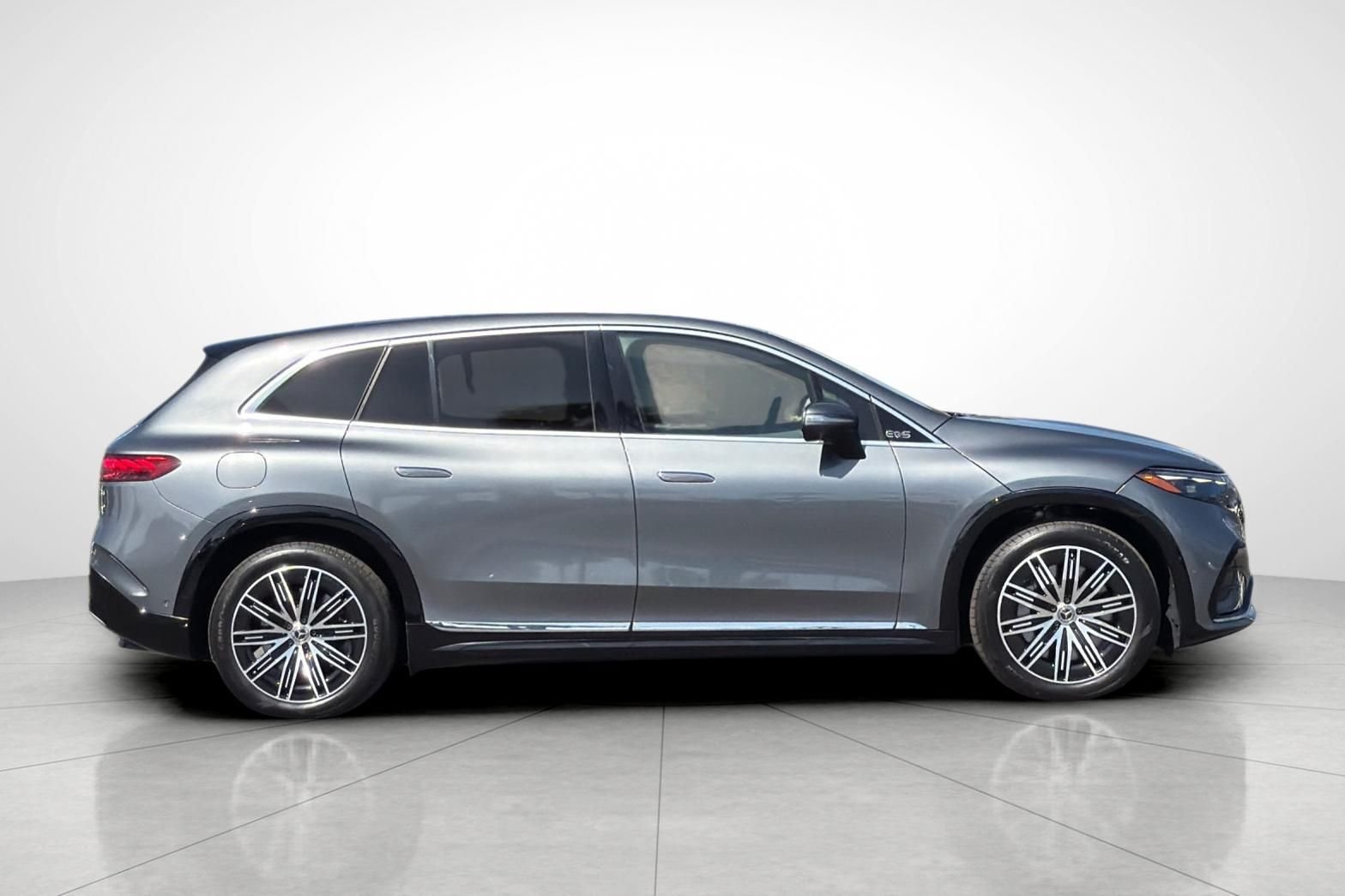 Certified Used 2023 Gray Mercedes-Benz 580 image 23