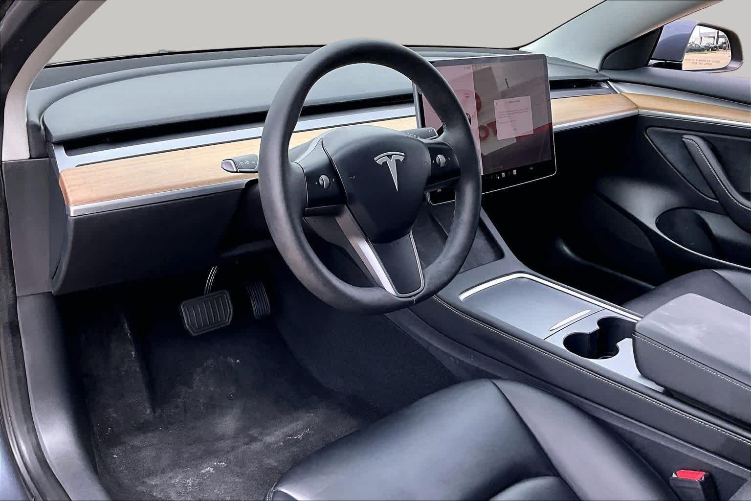 Used 2023 Midnight Silver Metallic Tesla  image 16