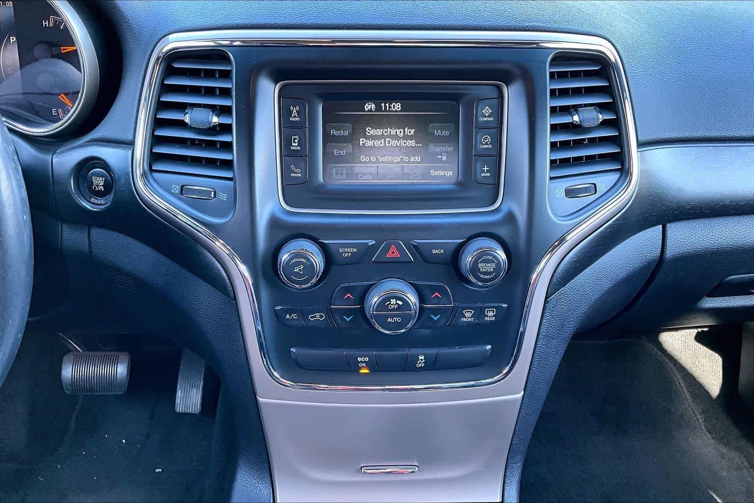 Used 2015 Granite Crystal Metallic Clearcoat Jeep Laredo image 7