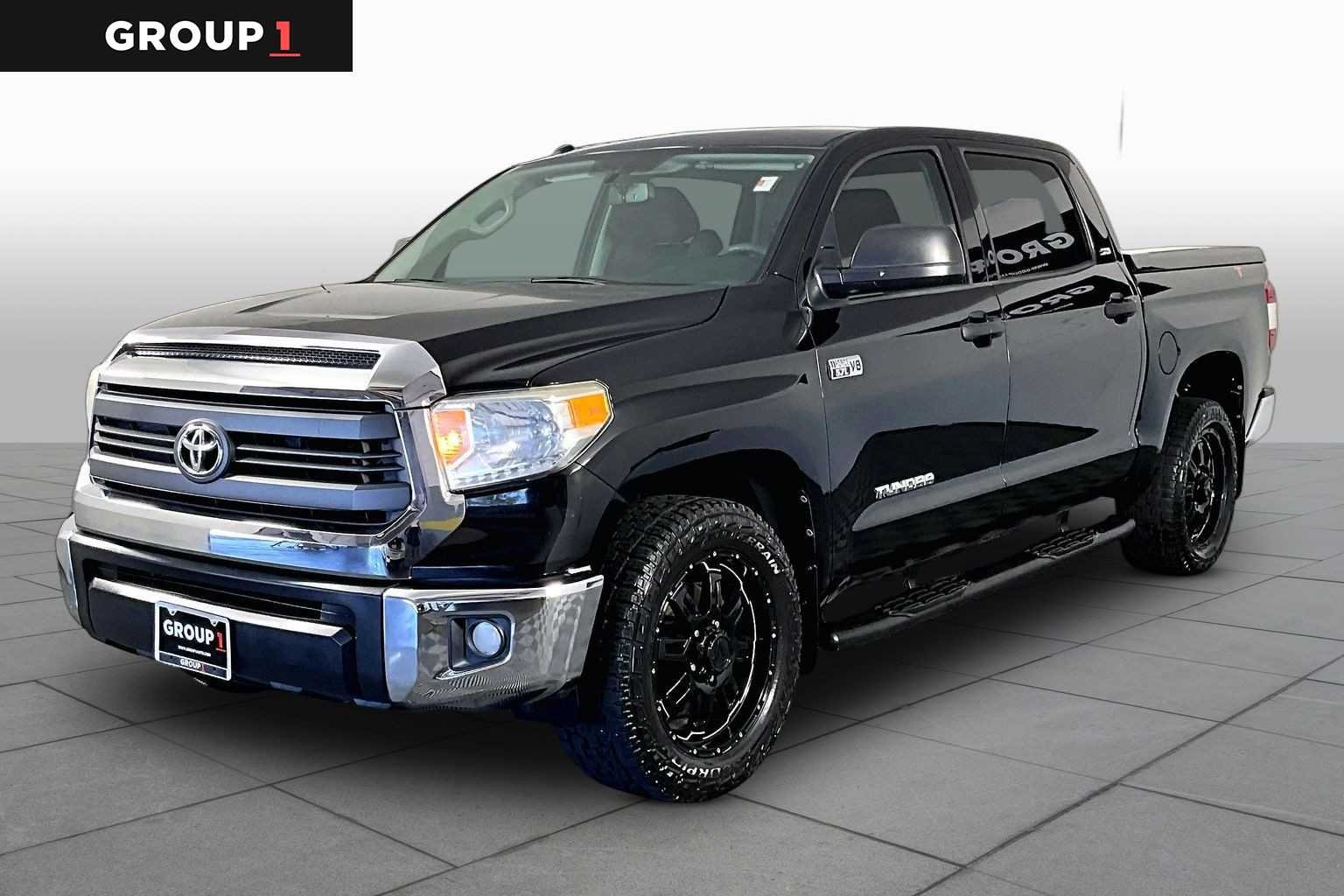 Pre-Owned 2015 Toyota Tundra SR5