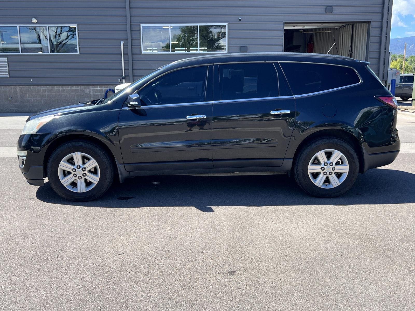 Used 2014 Black Granite Metallic Chevrolet LT image 8