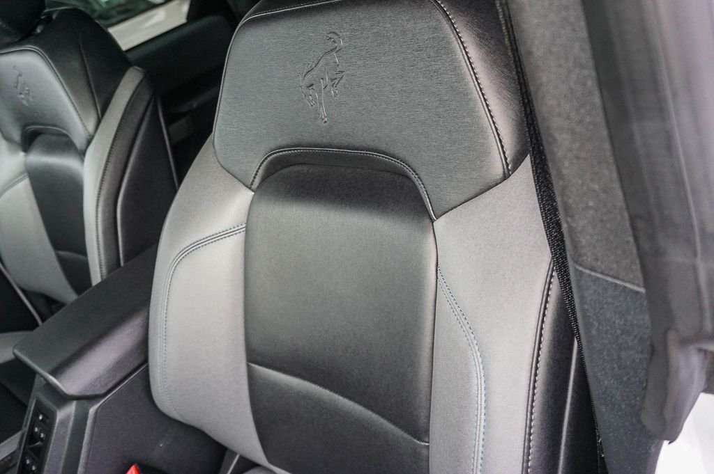 Used 2022 White Ford Black Diamond image 19
