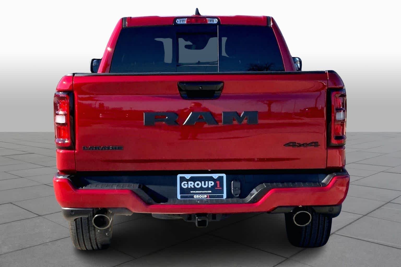 New 2026 Molten Red Pearl-Coat Exterior Paint RAM Laramie image 4