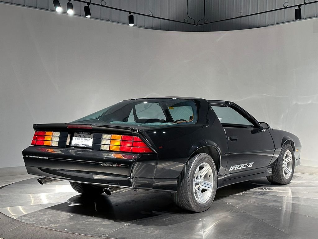 Used 1988 Black Chevrolet IROC-Z image 7