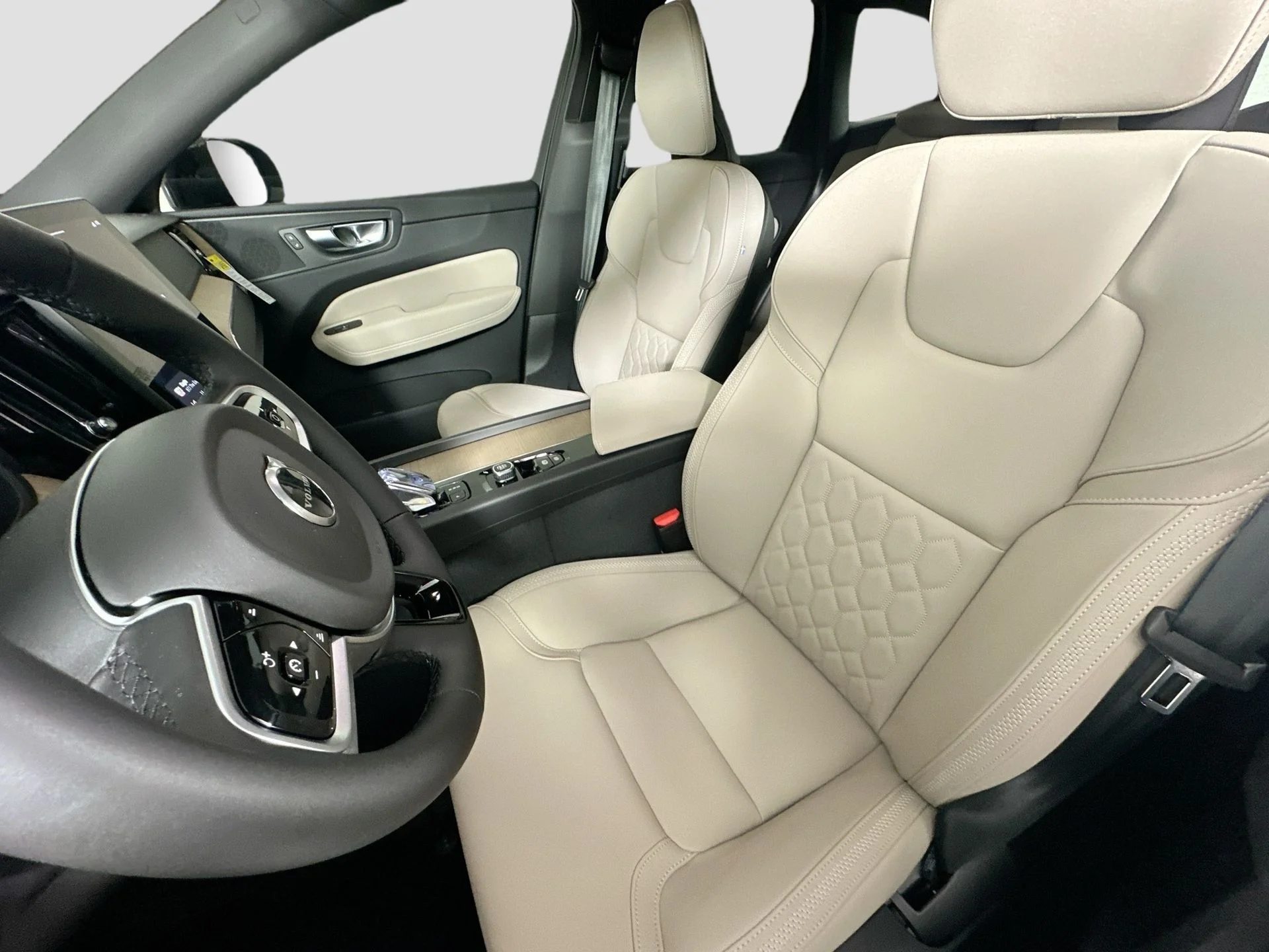 New 2026 Forest Lake Volvo Plus image 21